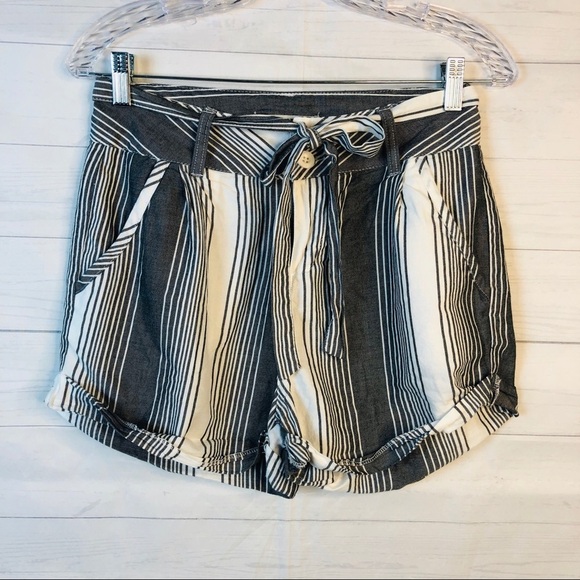 Pants - Harmony Black/ white striped Tie Waist shorts